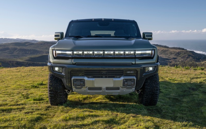 Hummer EV SUV