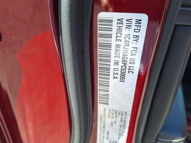 2023 Jeep Grand Cherokee Laredo