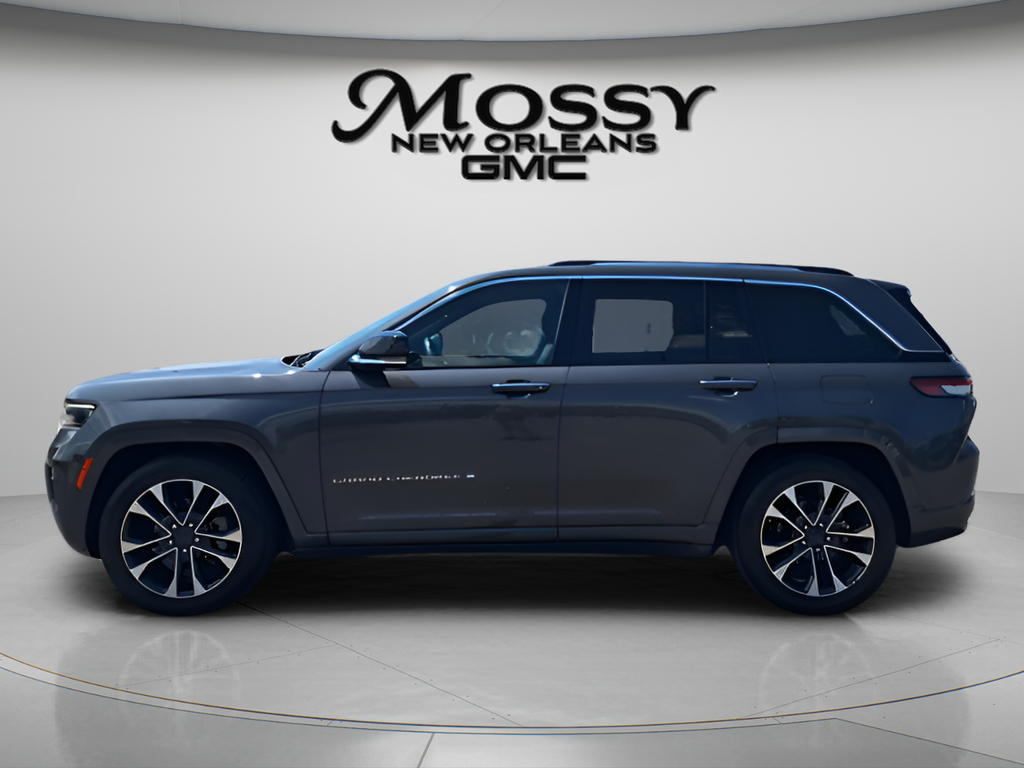2022 Jeep Grand Cherokee Overland