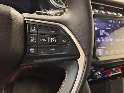 2023 Jeep Grand Cherokee L Laredo