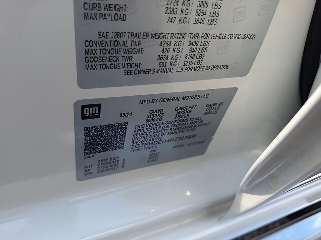 2024 GMC Sierra 1500 SLT