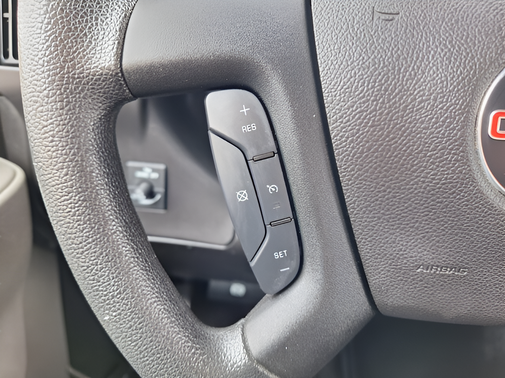 2024 GMC Savana Cargo 2500 Base