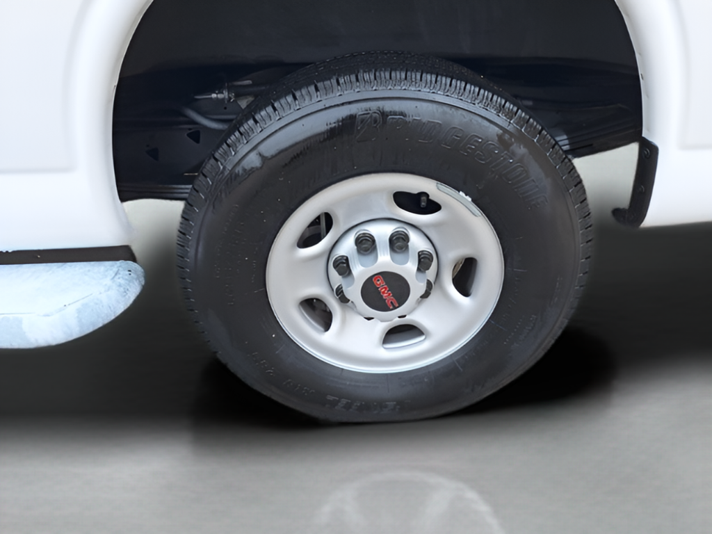 2024 GMC Savana Cargo 2500 Base