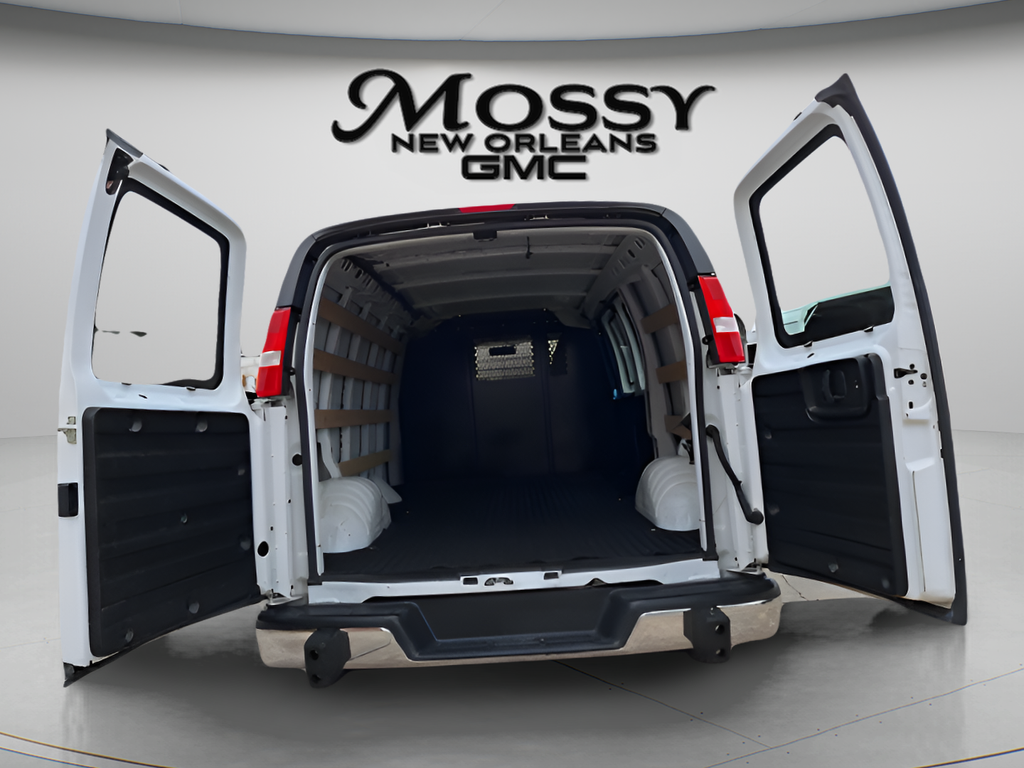 2024 GMC Savana Cargo 2500 Base