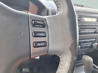 2012 Nissan Titan SV