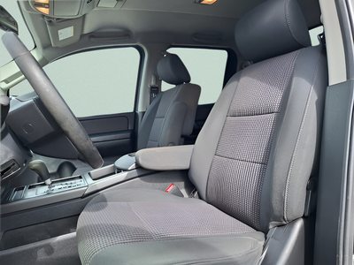 2012 Nissan Titan SV