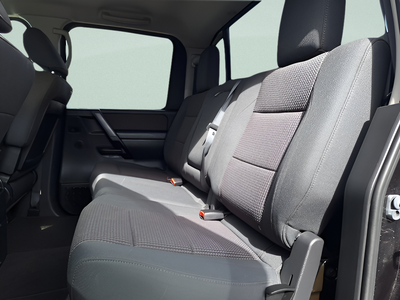 2012 Nissan Titan SV