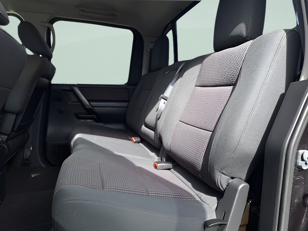 2012 Nissan Titan SV