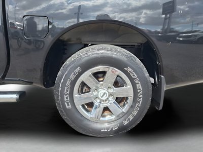 2012 Nissan Titan SV