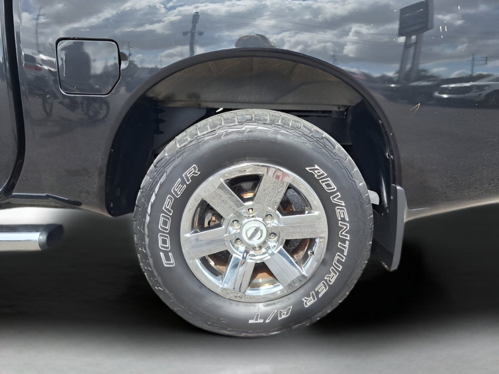 2012 Nissan Titan SV