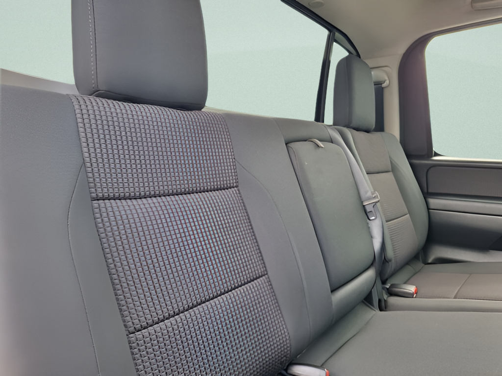 2012 Nissan Titan SV