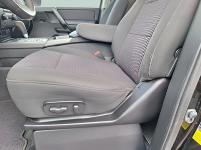 2012 Nissan Titan SV