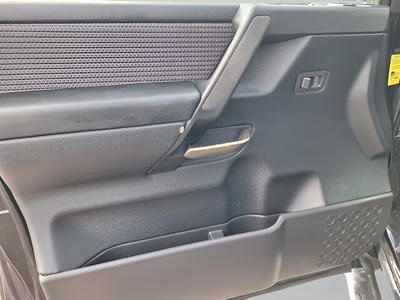 2012 Nissan Titan SV