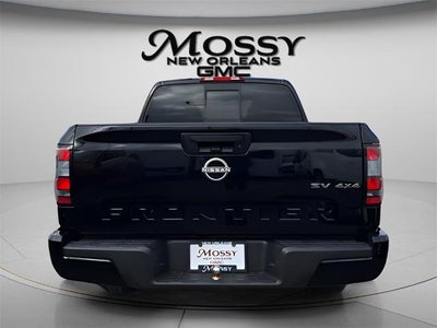 2022 Nissan Frontier SV