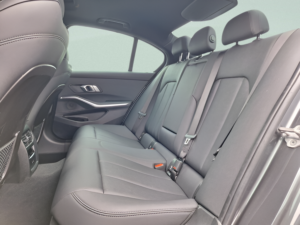 2021 BMW 3 Series 330i