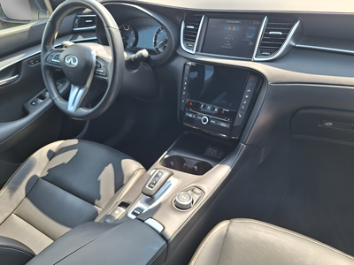 2024 INFINITI QX50 LUXE