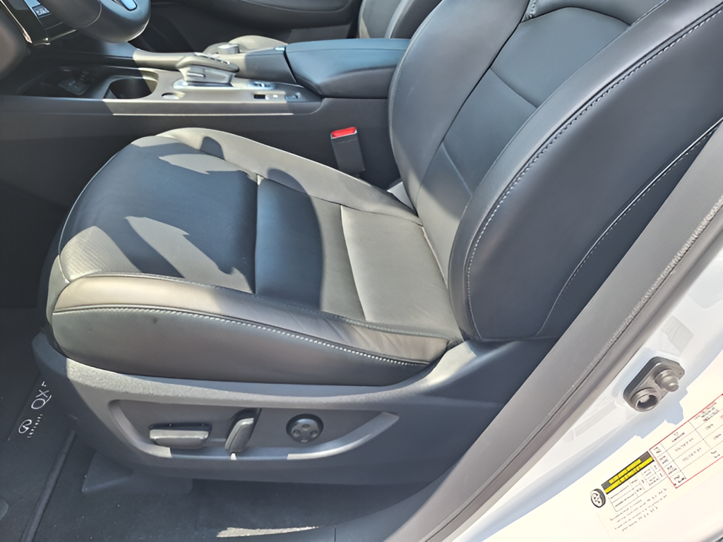 2024 INFINITI QX50 LUXE