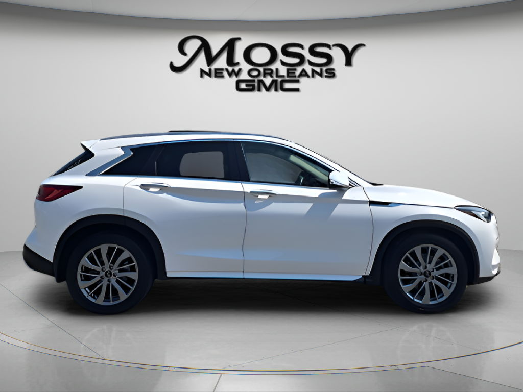 2024 INFINITI QX50 LUXE
