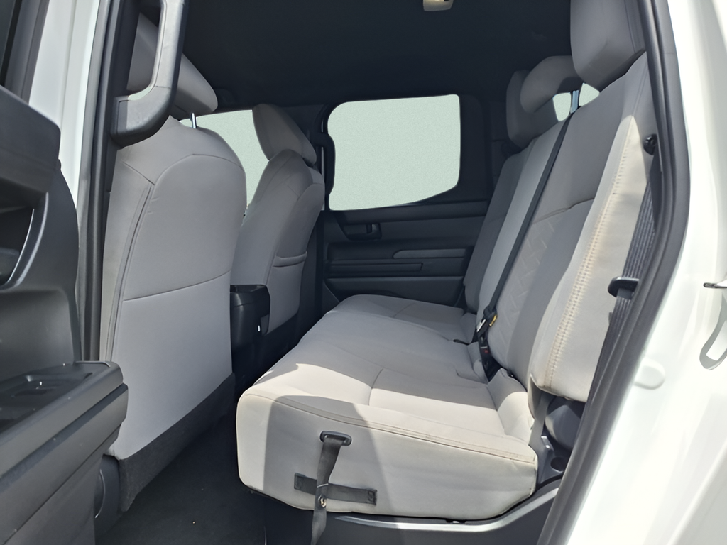 2025 Toyota Tacoma SR5 - Photo 10