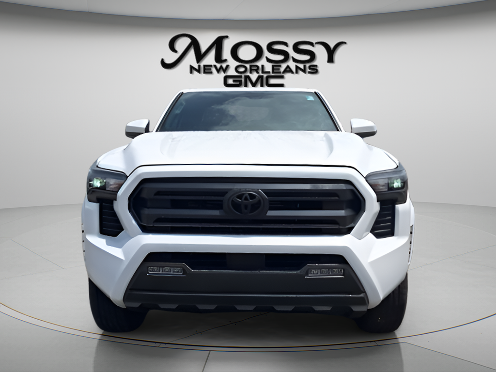 2025 Toyota Tacoma SR5 - Photo 2
