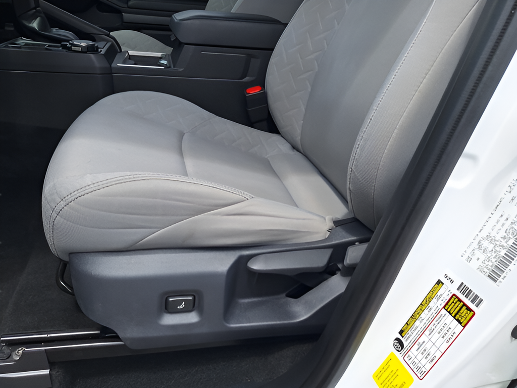2025 Toyota Tacoma SR5 - Photo 27
