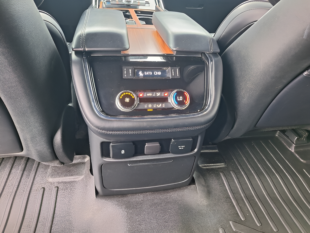 2019 Lincoln Navigator Select