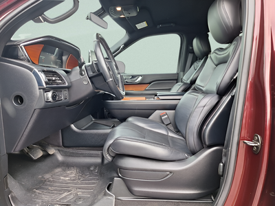 2019 Lincoln Navigator Select