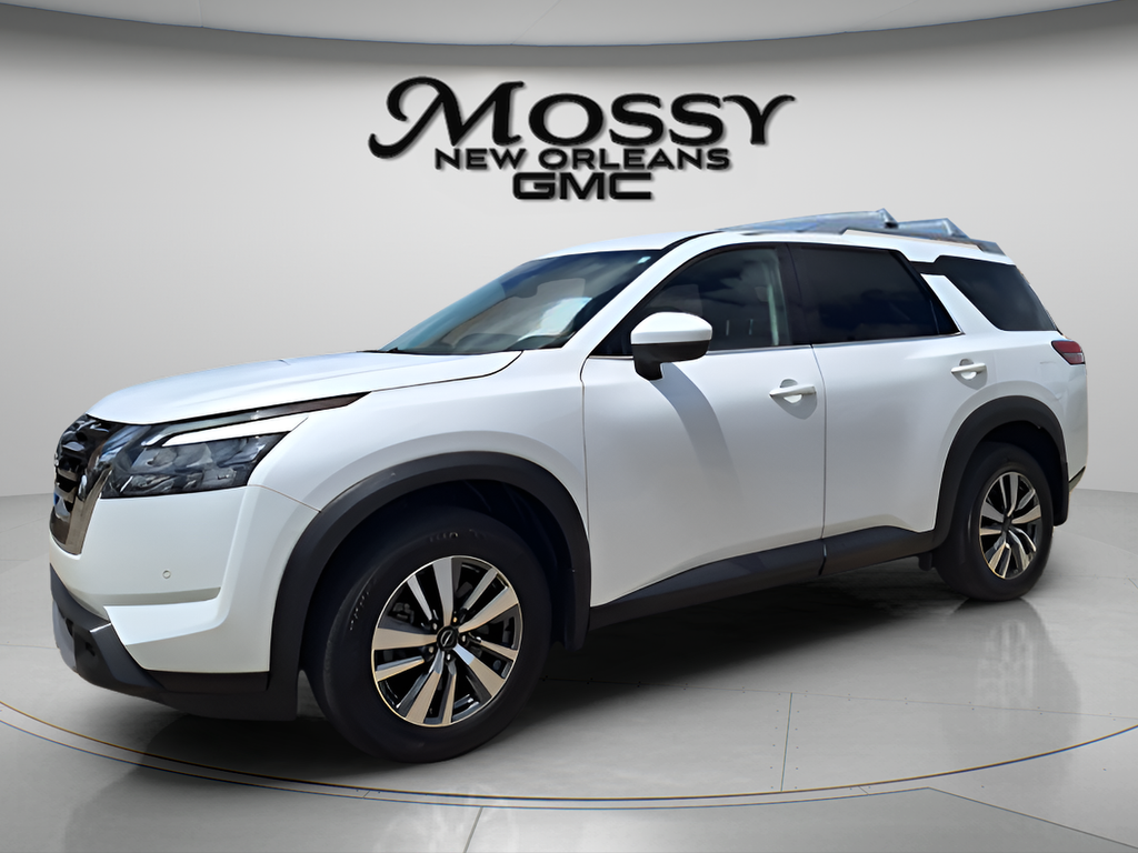 2025 Nissan Pathfinder SL