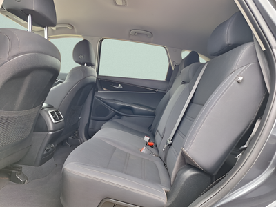 2020 Kia Sorento LX V6