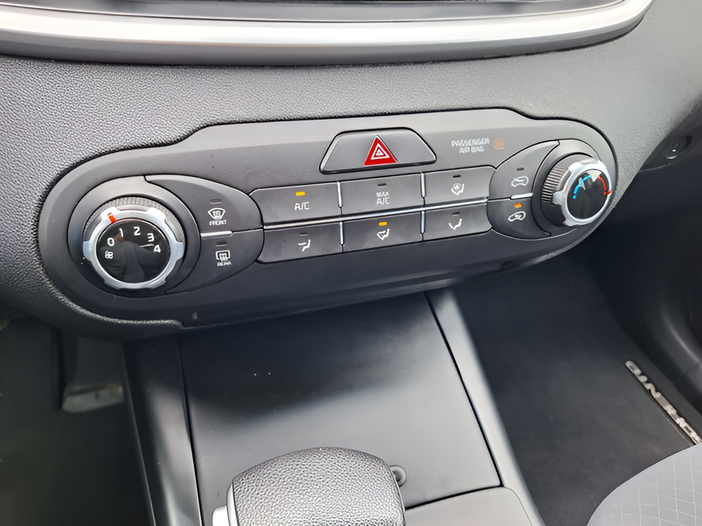 2020 Kia Sorento LX V6