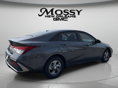 2025 Hyundai Elantra SE