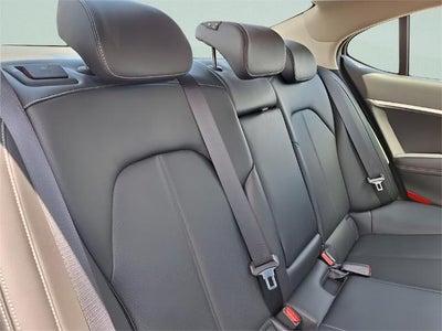 2025 Genesis G70 2.5T