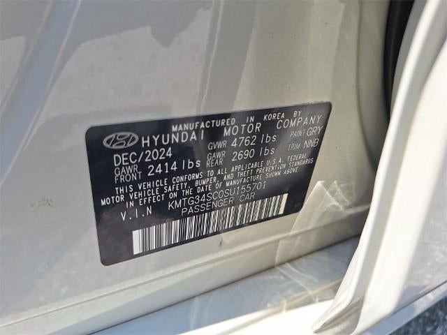 2025 Genesis G70 2.5T