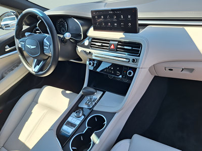 2025 Genesis G70 2.5T
