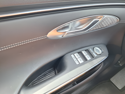 2023 Genesis GV70 2.5T
