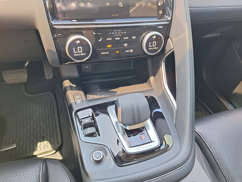 2022 Jaguar E-PACE SE