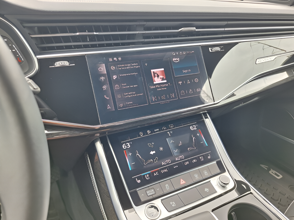 2025 Audi Q7 Premium Plus