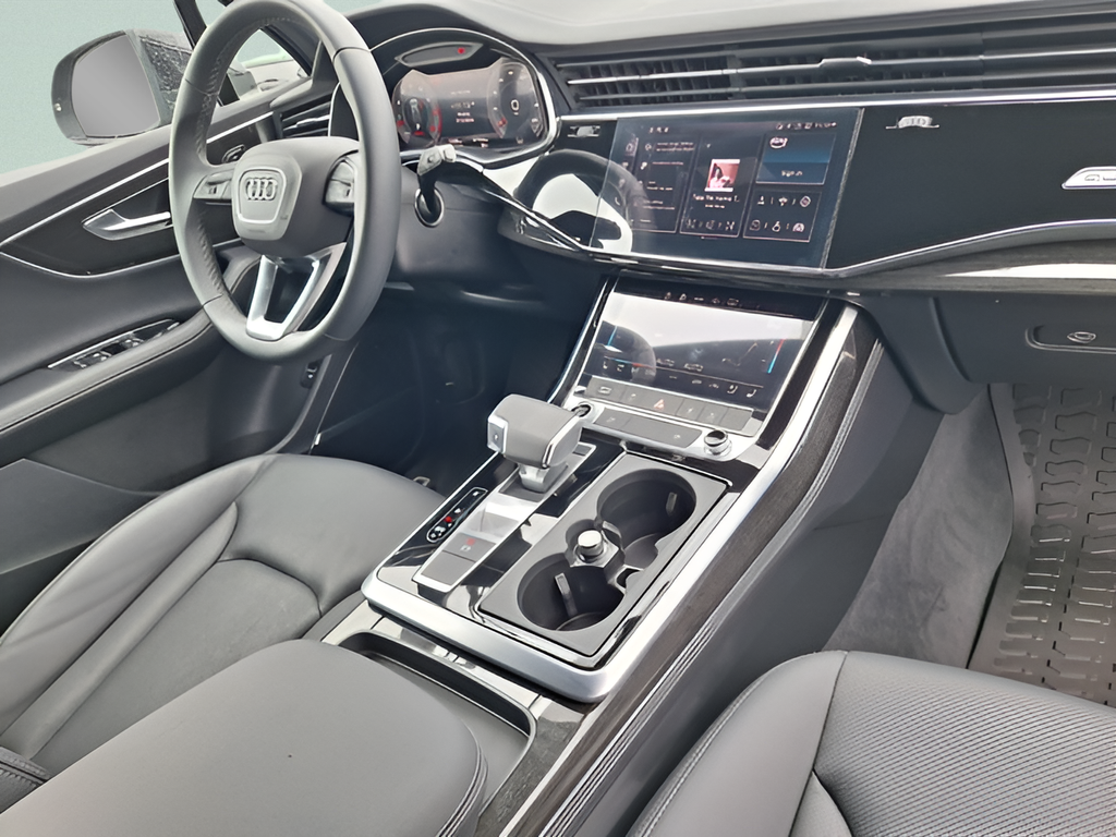 2025 Audi Q7 Premium Plus