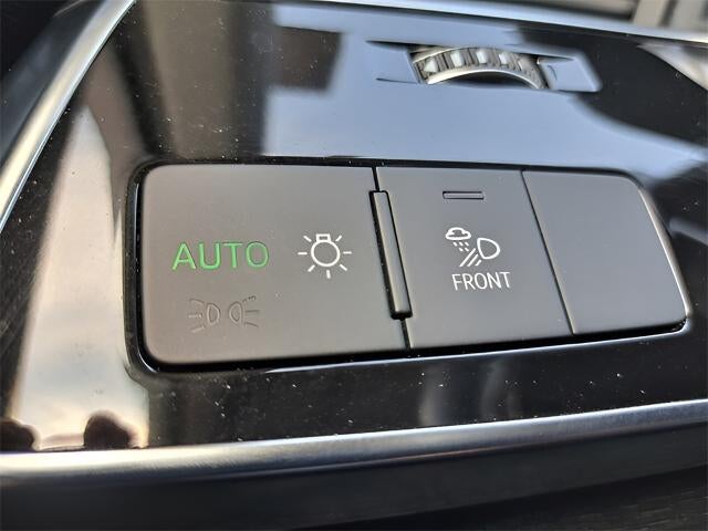 2024 Audi Q7 Premium Plus