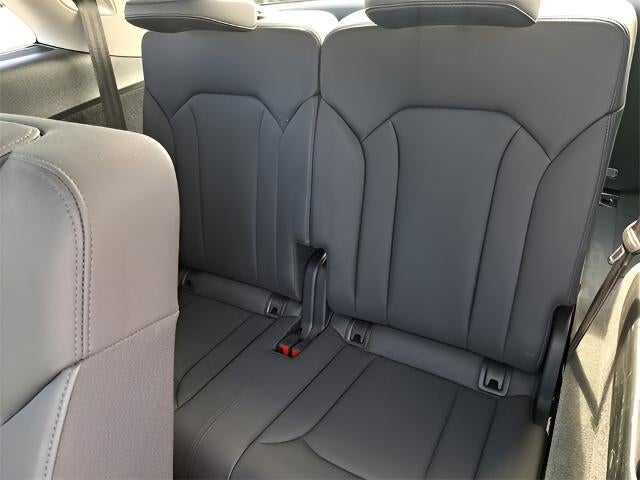 2024 Audi Q7 Premium Plus