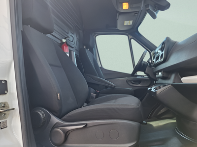 2019 Mercedes-Benz Sprinter Cargo Van Base