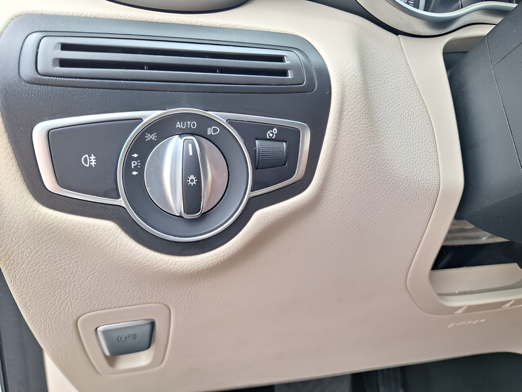 2019 Mercedes-Benz GLC GLC 300