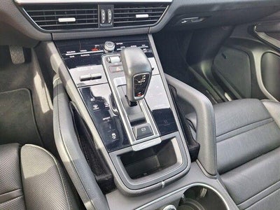 2023 Porsche Cayenne Base