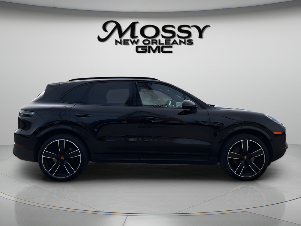 2023 Porsche Cayenne Base