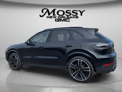 2023 Porsche Cayenne Base
