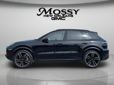 2023 Porsche Cayenne Base