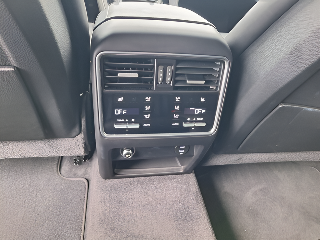 2023 Porsche Cayenne S