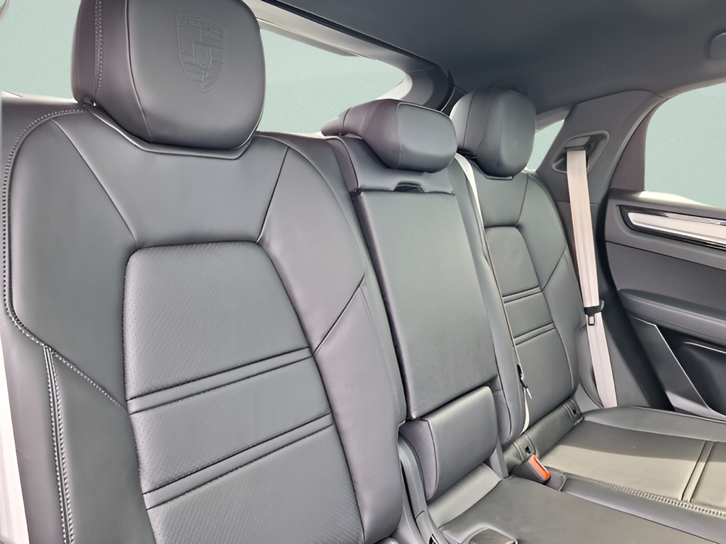 2023 Porsche Cayenne S