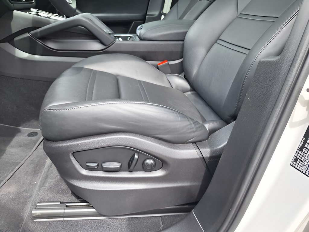 2023 Porsche Cayenne S