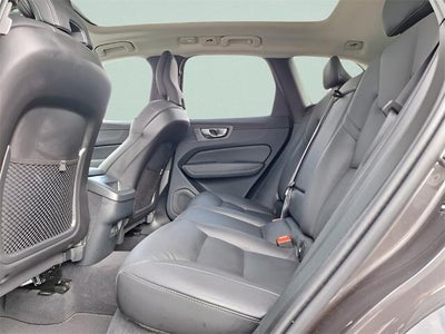 2025 Volvo XC60 Plus